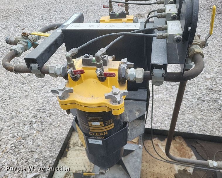 image for item EJ7944 Fuel and air tank