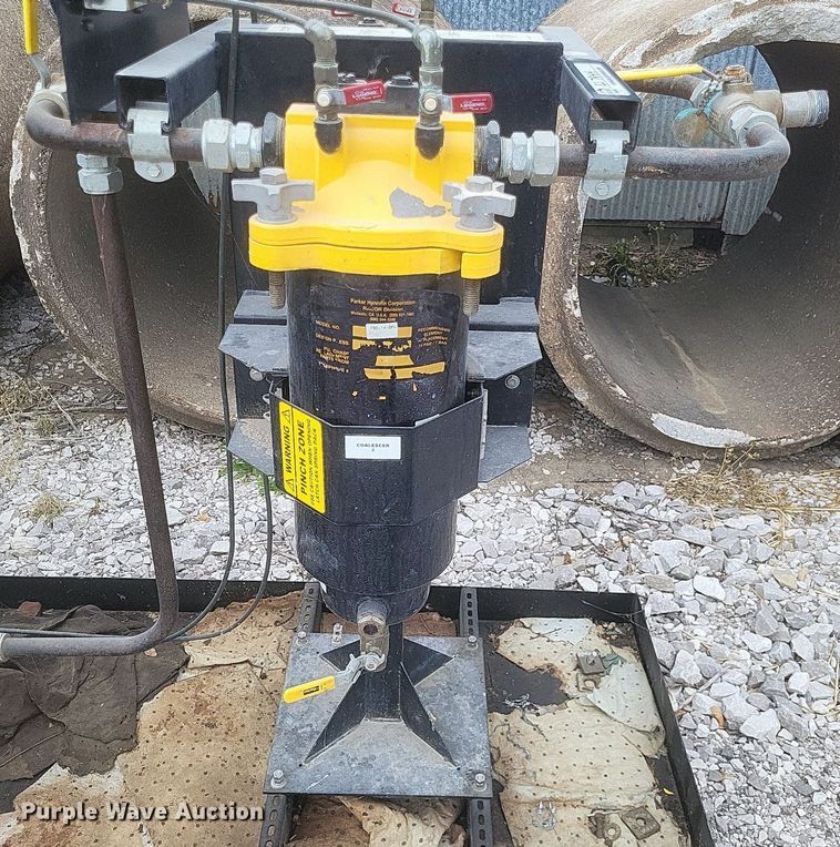 image for item EJ7944 Fuel and air tank