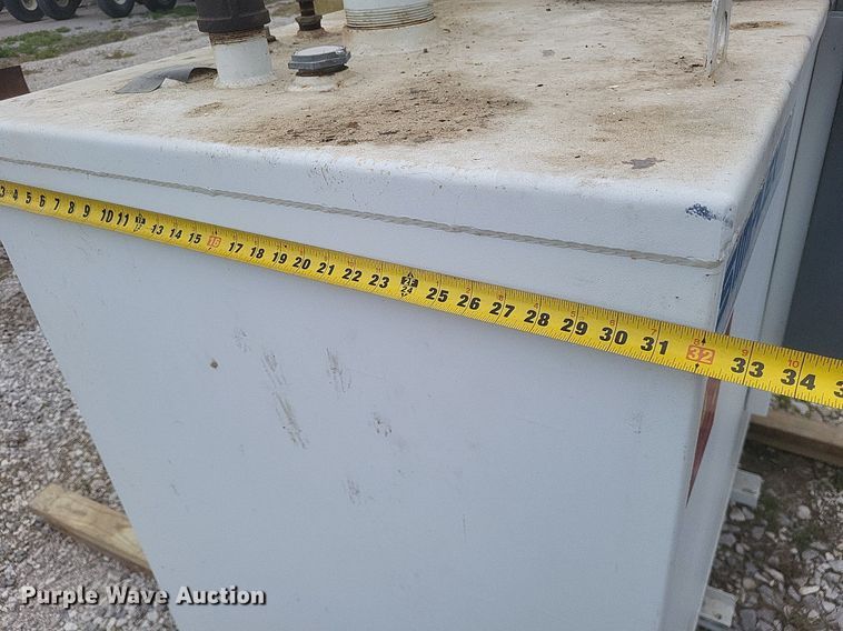 image for item EJ7944 Fuel and air tank