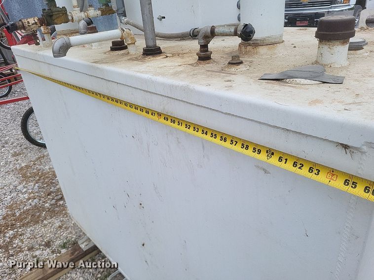 image for item EJ7944 Fuel and air tank