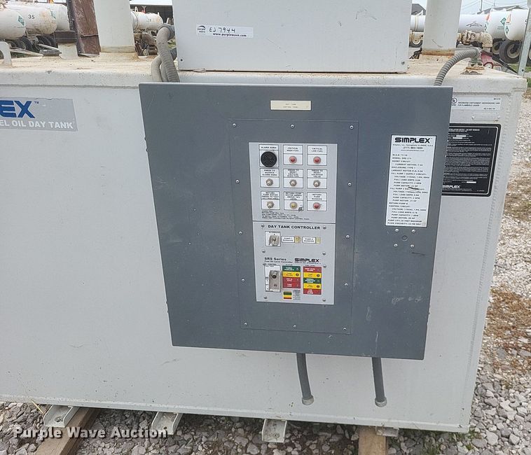 image for item EJ7944 Fuel and air tank