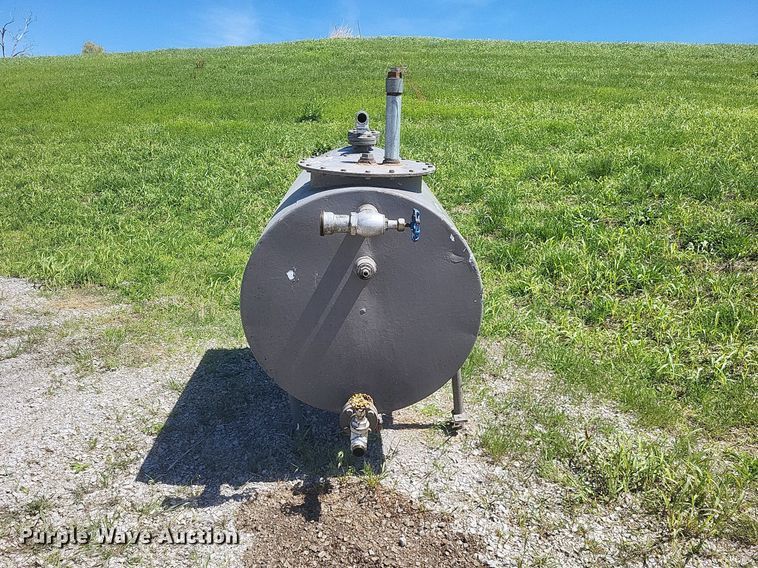 image for item EJ7944 Fuel and air tank