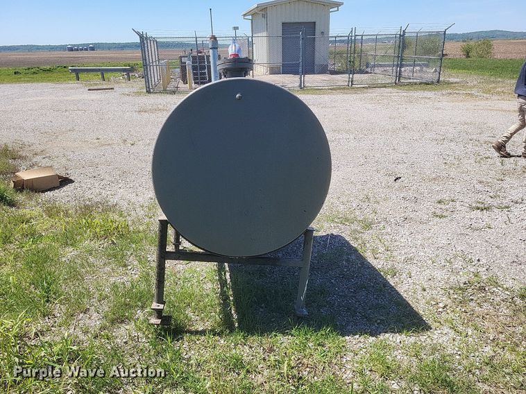 image for item EJ7944 Fuel and air tank