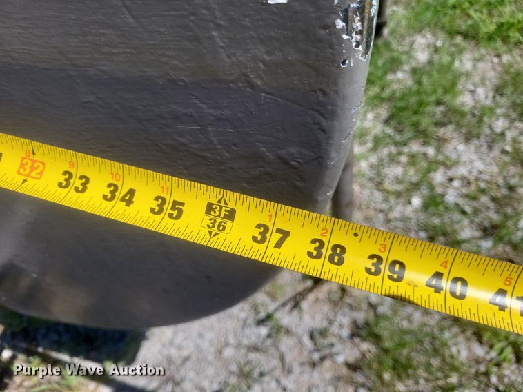 image for item EJ7944 Fuel and air tank