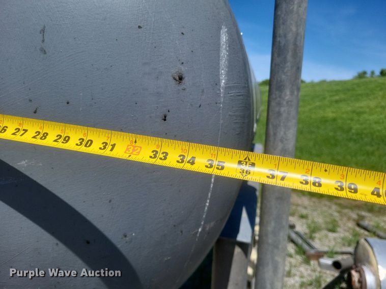 image for item EJ7944 Fuel and air tank