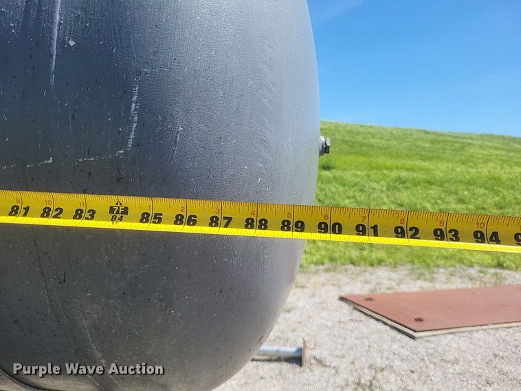 image for item EJ7944 Fuel and air tank