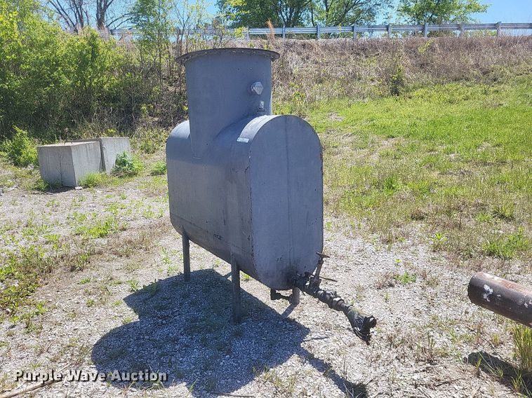 image for item EJ7944 Fuel and air tank