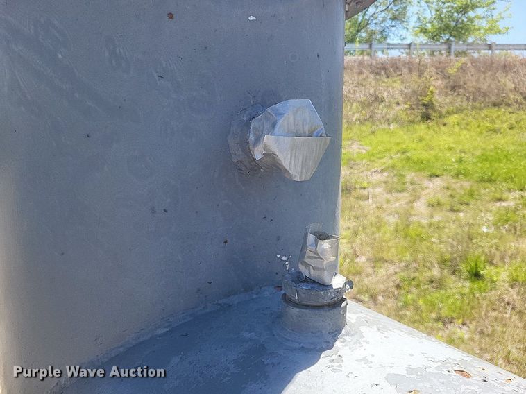 image for item EJ7944 Fuel and air tank