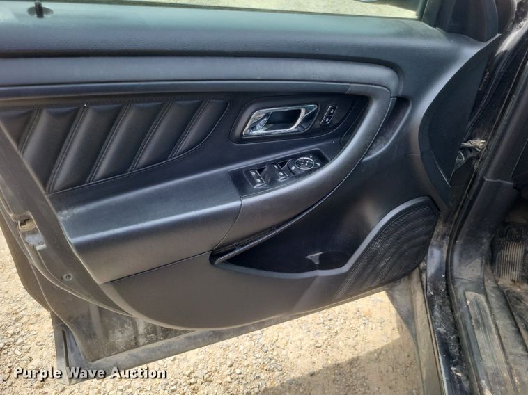 image for item EJ7963 2015 Ford  Taurus Police Interceptor 