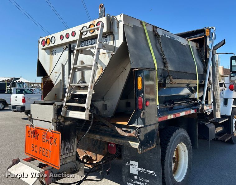 image for item EK4542 2013 International 7400 SBA dump truck