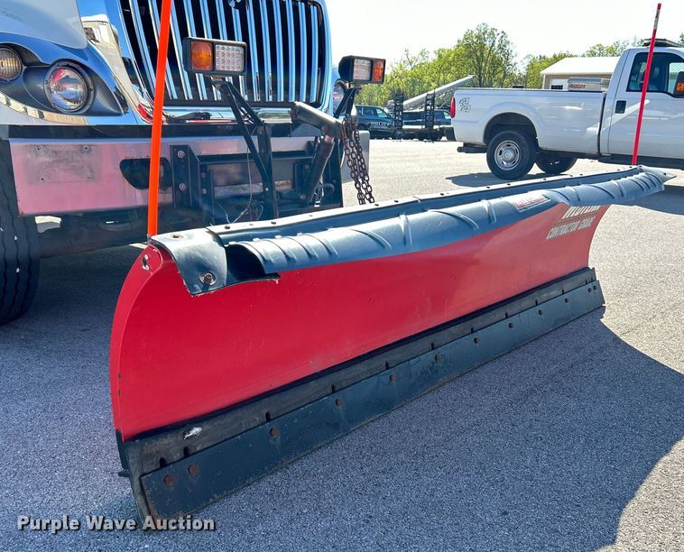 image for item EK4542 2013 International 7400 SBA dump truck