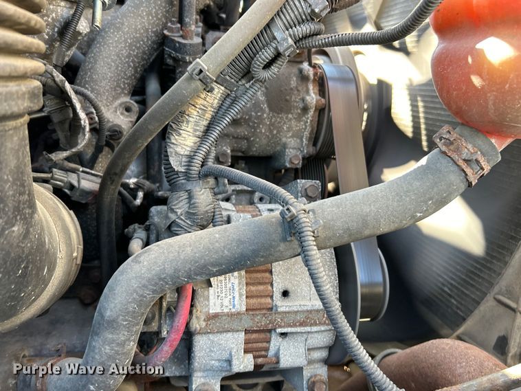 image for item EK4542 2013 International 7400 SBA dump truck