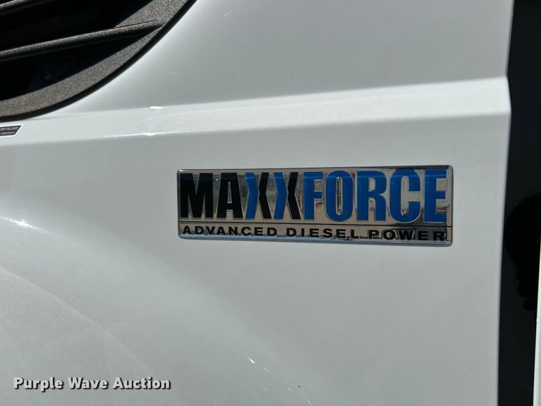 image for item EK4543 2013 International 7400 SBA dump truck