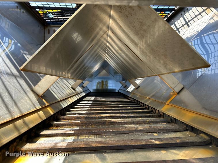 image for item EK4543 2013 International 7400 SBA dump truck