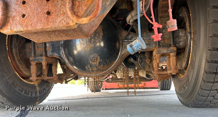 image for item EK4543 2013 International 7400 SBA dump truck