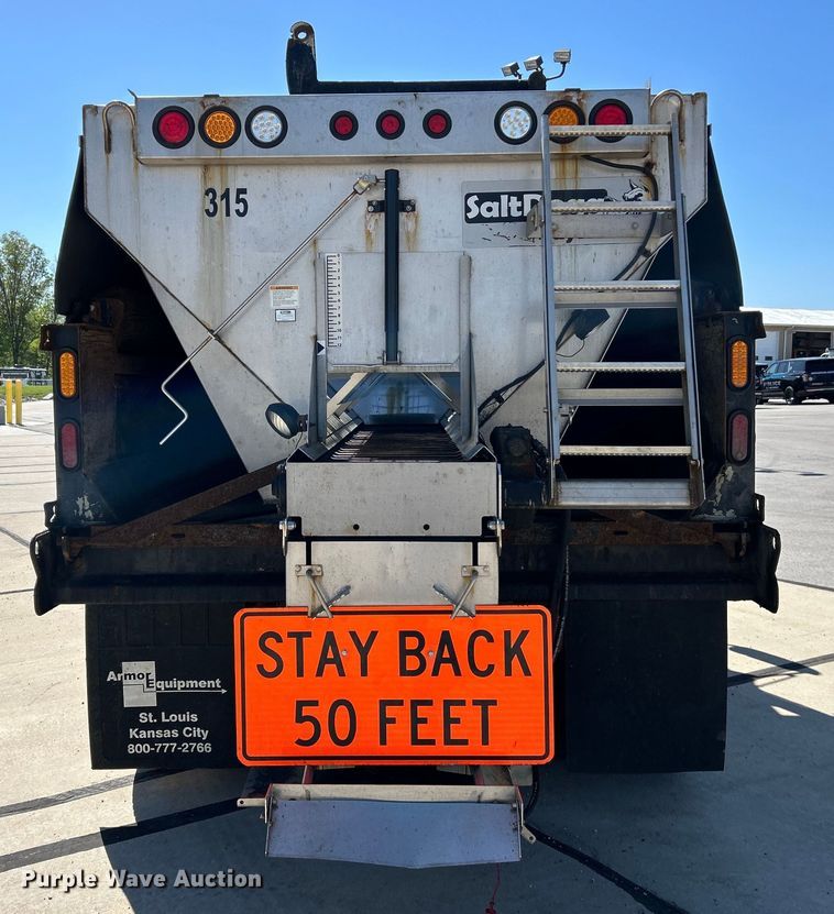 image for item EK4544 2013 International 7400 SBA dump truck