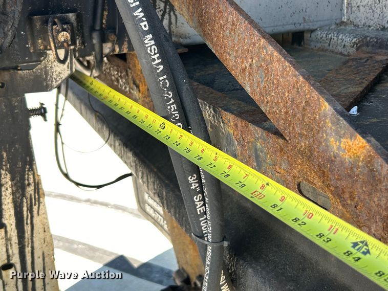 image for item EK4544 2013 International 7400 SBA dump truck