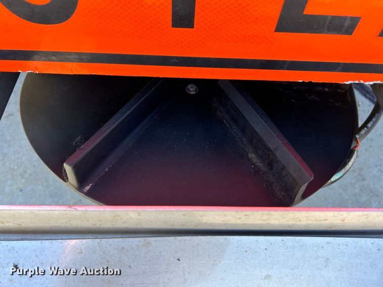 image for item EK4544 2013 International 7400 SBA dump truck