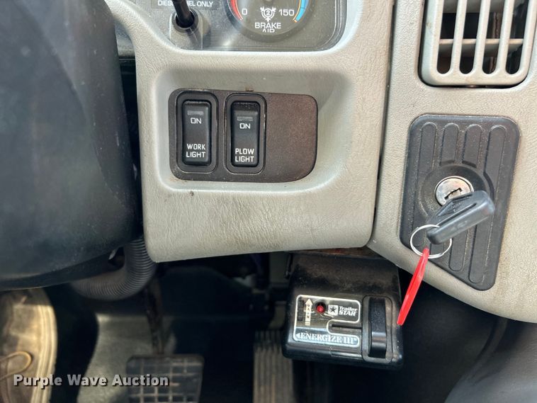 image for item EK4544 2013 International 7400 SBA dump truck