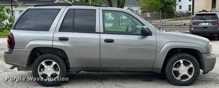 image for item EK4563 2007 Chevrolet Trailblazer LS SUV
