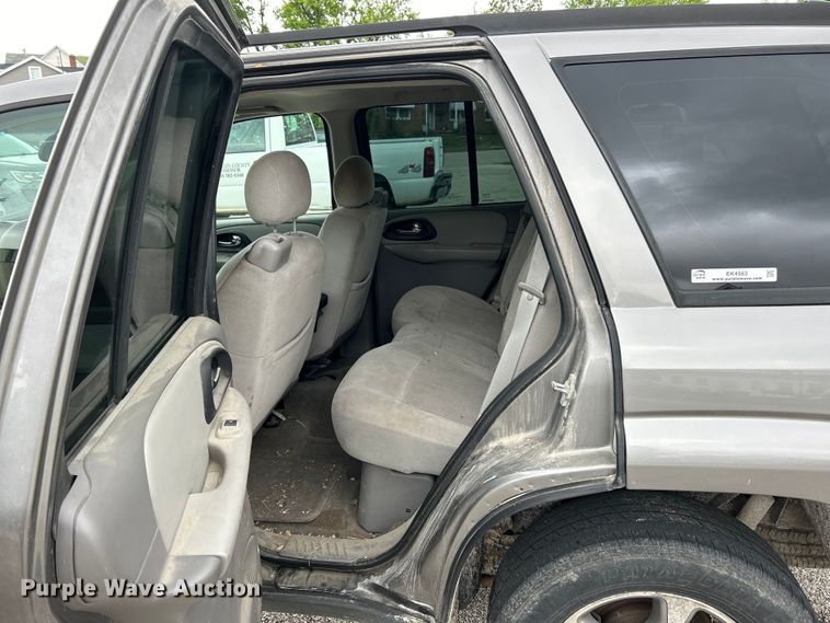 image for item EK4563 2007 Chevrolet Trailblazer LS SUV