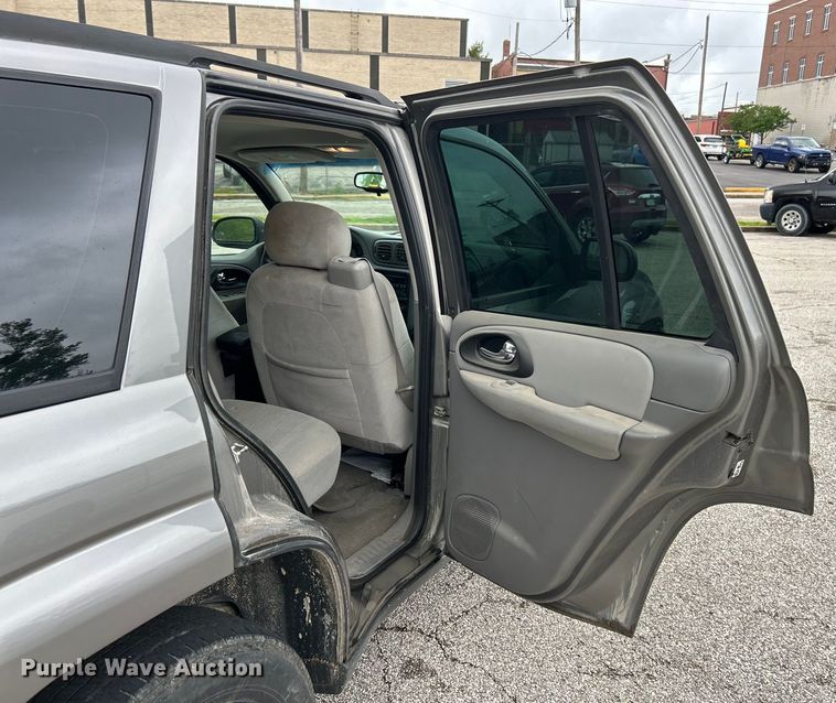 image for item EK4563 2007 Chevrolet Trailblazer LS SUV