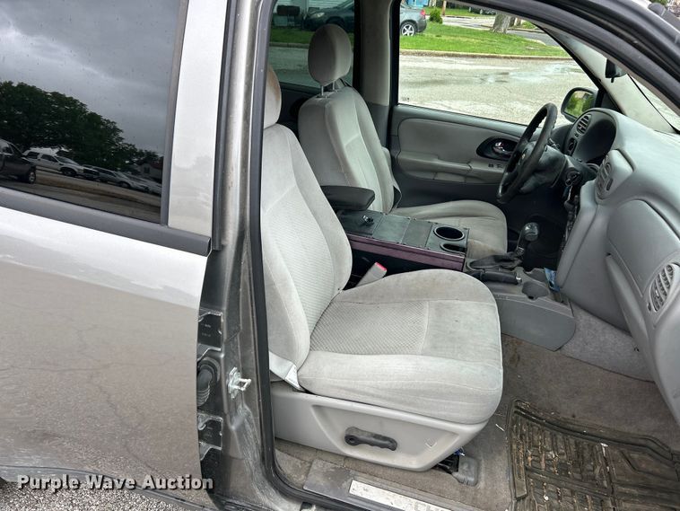 image for item EK4563 2007 Chevrolet Trailblazer LS SUV