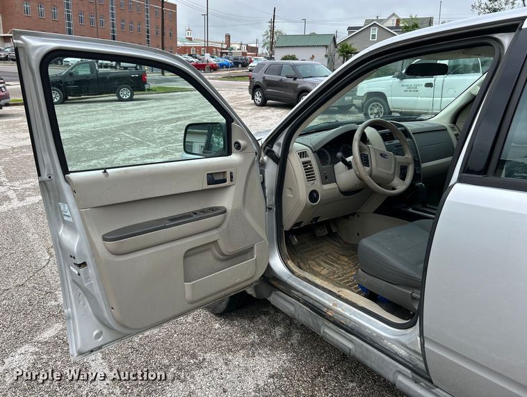 image for item EK4568 2009 Ford Escape SUV