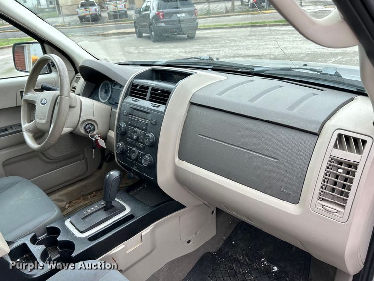 image for item EK4568 2009 Ford Escape SUV