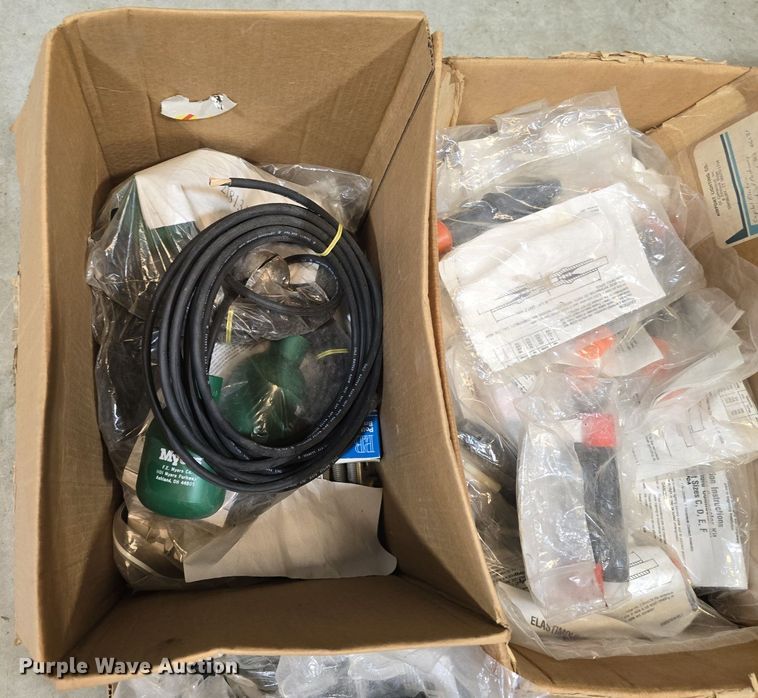 image for item EK5872 Airfield security lights