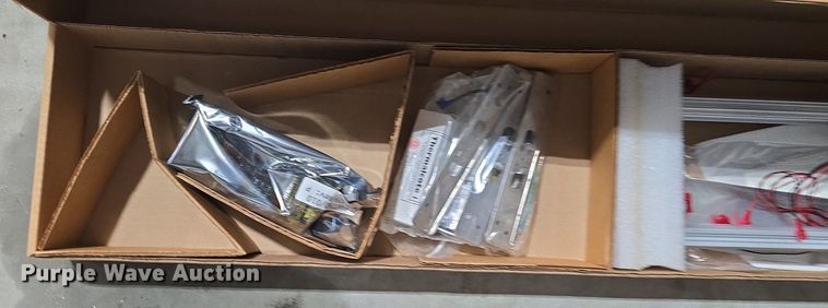 image for item EK5872 Airfield security lights