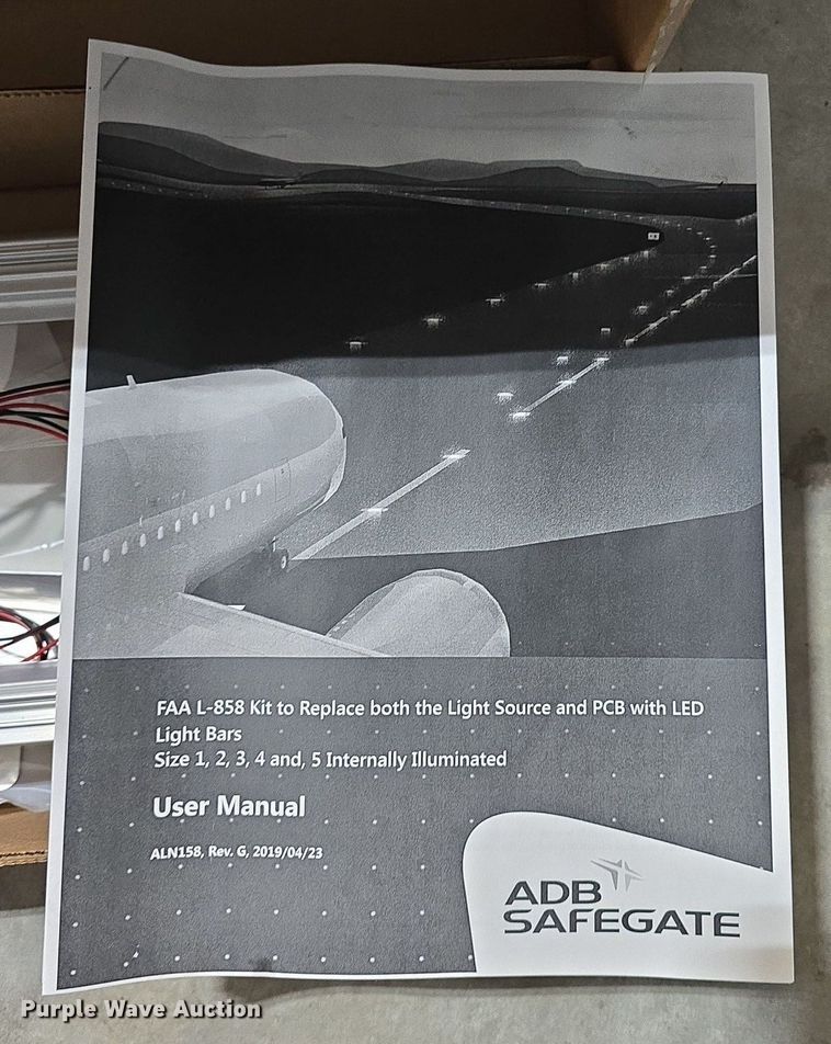 image for item EK5872 Airfield security lights
