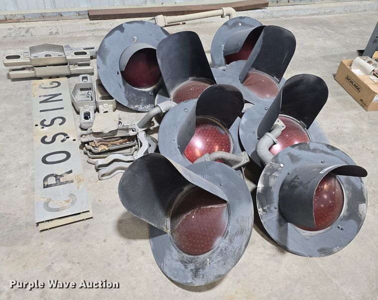 image for item EK5873 Railroad crossing lights and signs