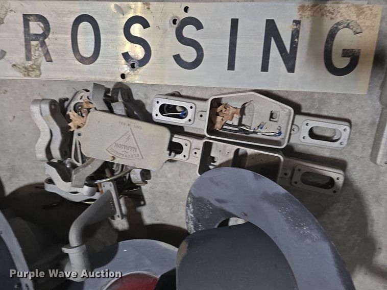 image for item EK5873 Railroad crossing lights and signs
