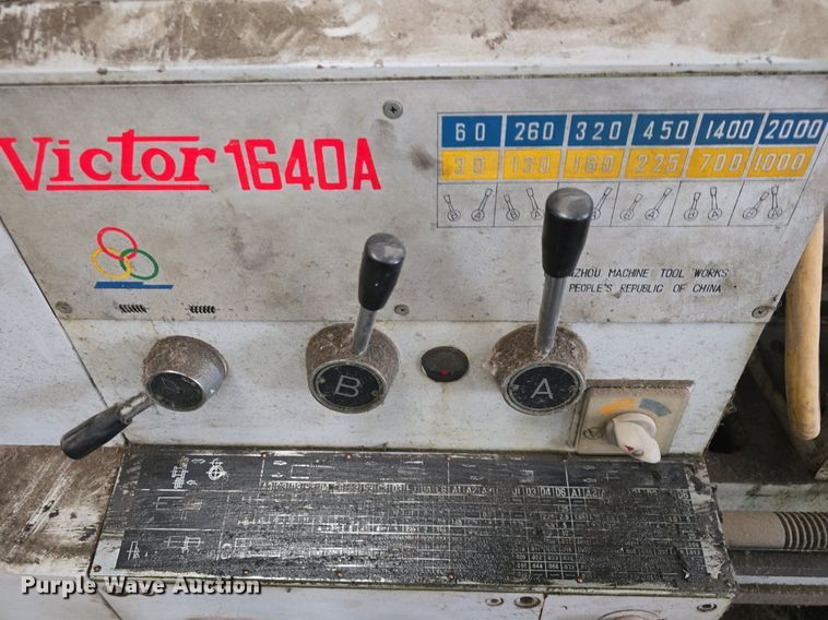 image for item EK5881 Victor 1640A metal lathe