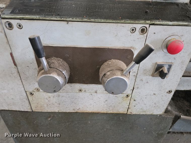 image for item EK5881 Victor 1640A metal lathe