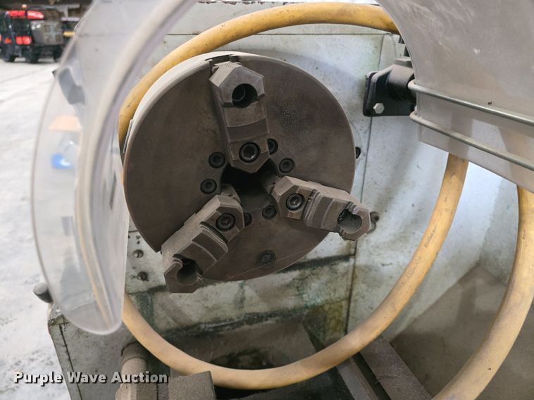 image for item EK5881 Victor 1640A metal lathe