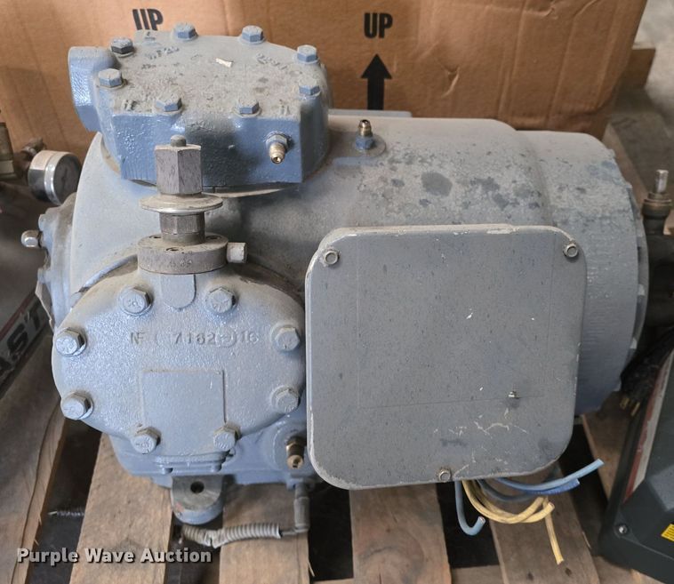 image for item EK5882 (2) Gast compressors