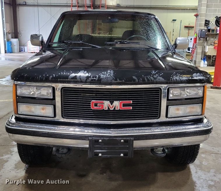 image for item KB9089 1993 GMC Sierra 1500 Club Cab pickup truck