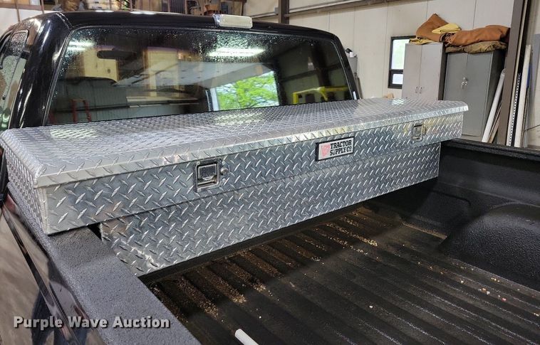 image for item KB9089 1993 GMC Sierra 1500 Club Cab pickup truck