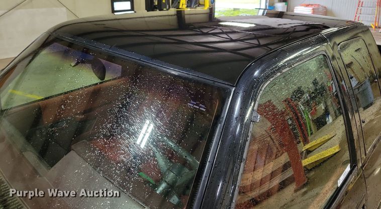 image for item KB9089 1993 GMC Sierra 1500 Club Cab pickup truck