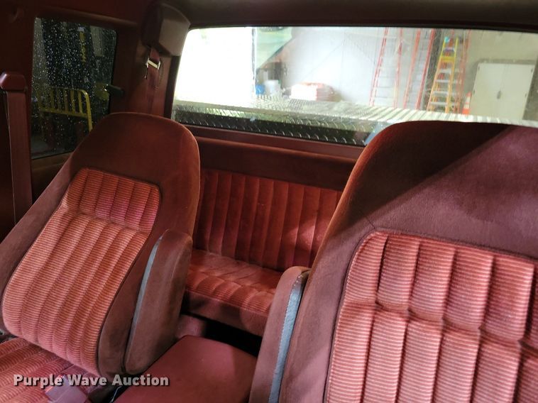 image for item KB9089 1993 GMC Sierra 1500 Club Cab pickup truck