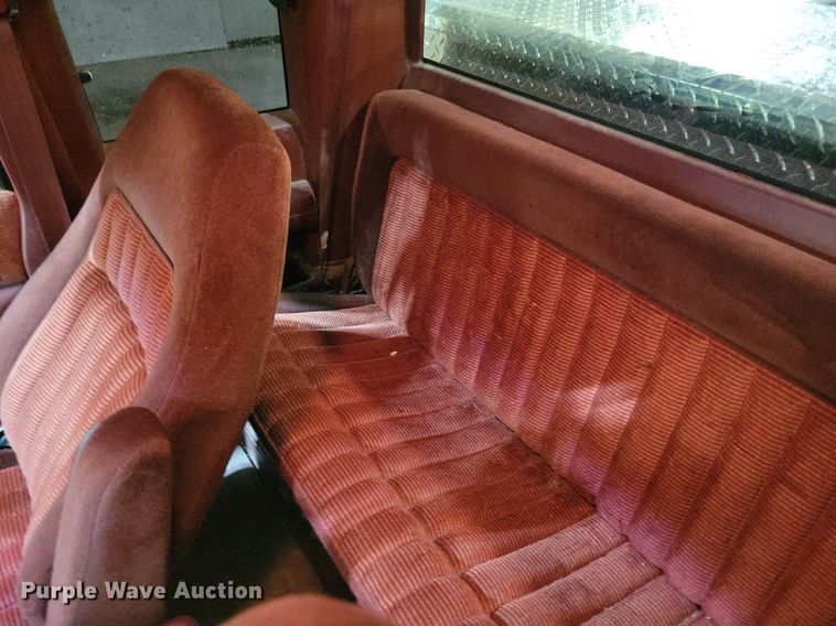 image for item KB9089 1993 GMC Sierra 1500 Club Cab pickup truck