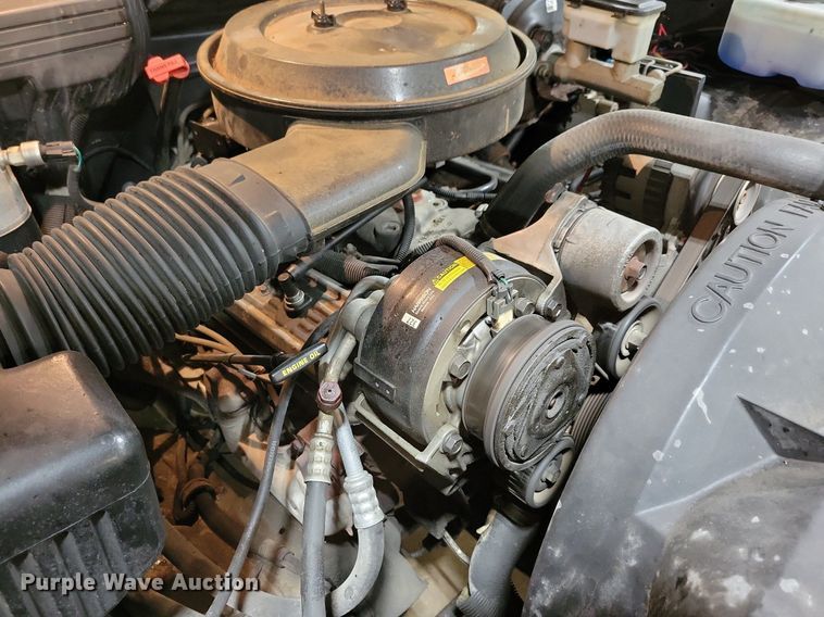 image for item KB9089 1993 GMC Sierra 1500 Club Cab pickup truck