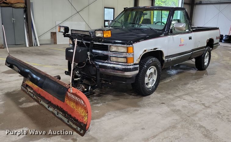 image for item KB9092 1994 Chevrolet  C1500 pickup truck