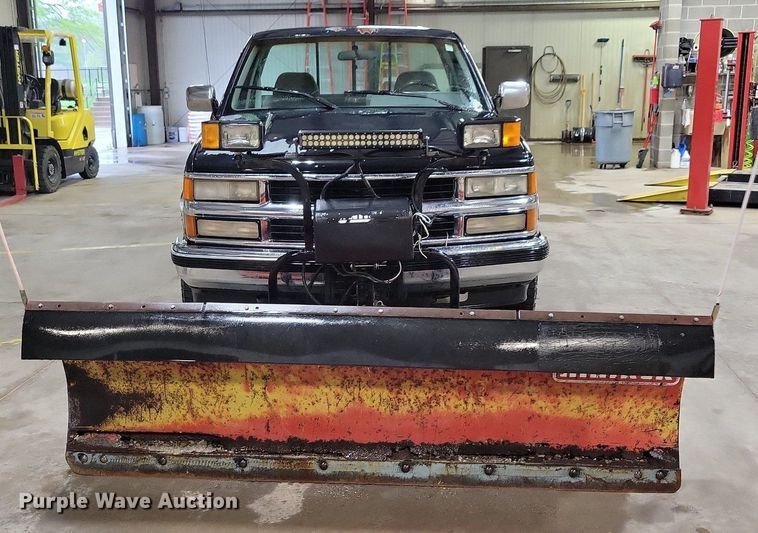 image for item KB9092 1994 Chevrolet  C1500 pickup truck