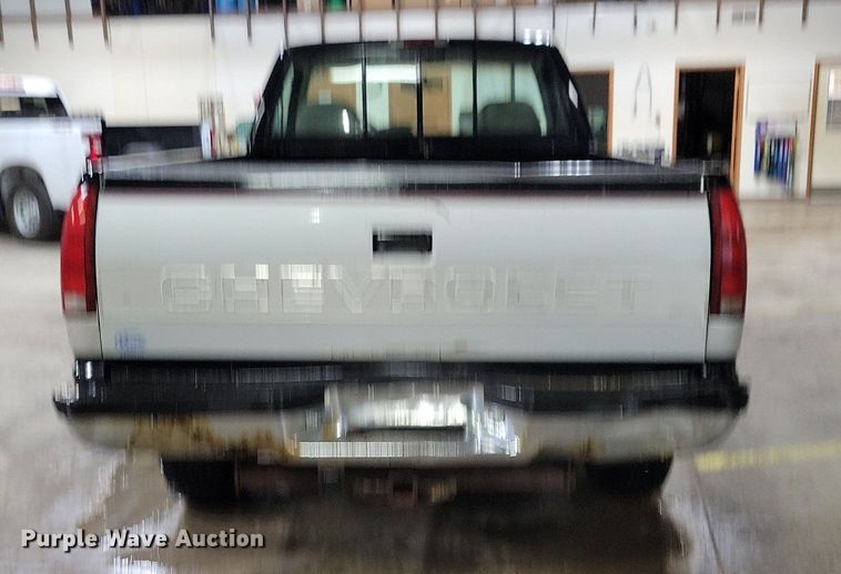 image for item KB9092 1994 Chevrolet  C1500 pickup truck