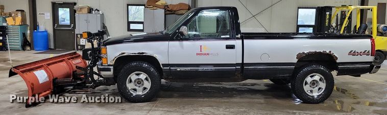 image for item KB9092 1994 Chevrolet  C1500 pickup truck