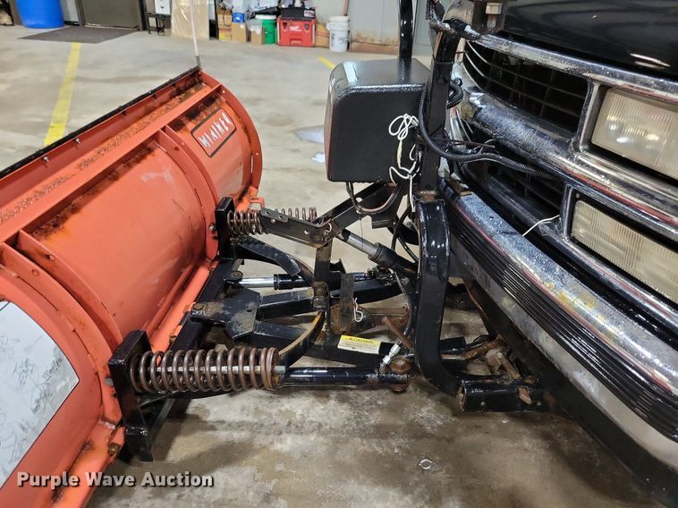 image for item KB9092 1994 Chevrolet  C1500 pickup truck