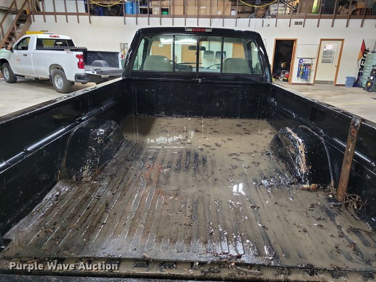 image for item KB9092 1994 Chevrolet  C1500 pickup truck